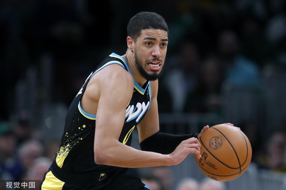 凭借简单的 凭借简单的