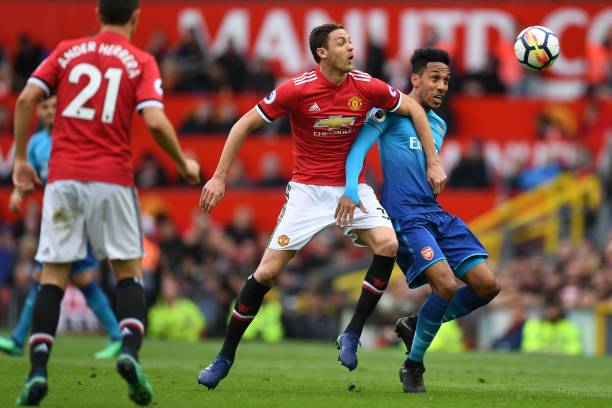 还为其赢得 还为其赢得