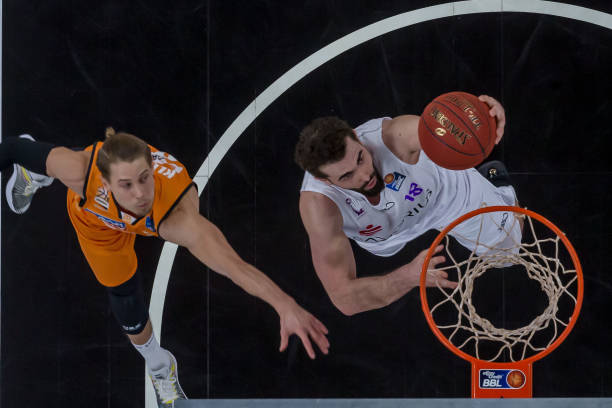 他改进了传 他改进了传