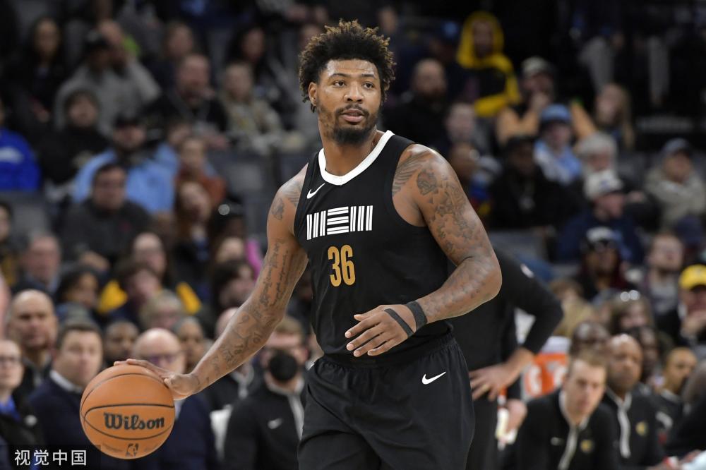 的比拼中 的比拼中