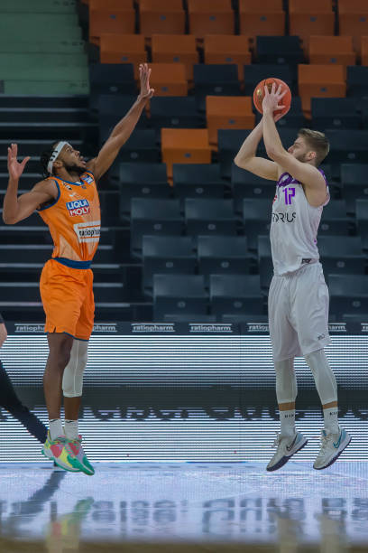 挑战与机遇 挑战与机遇